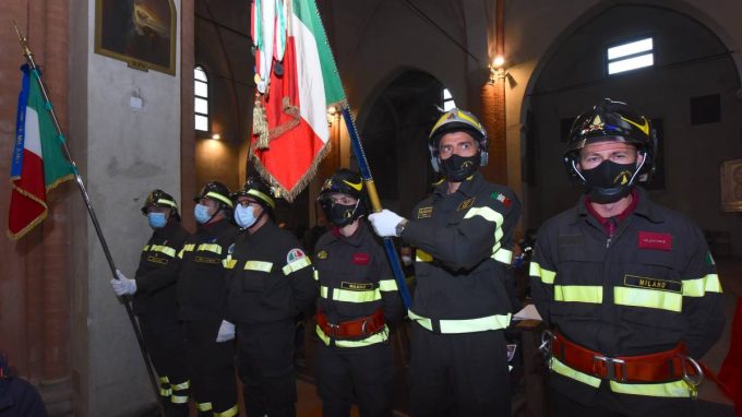 «L’elogio dei forti, della compassione, della squadra si riassume nell’elogio dei pompieri»