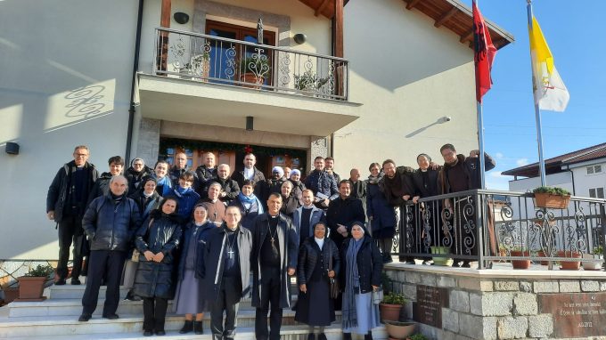 whatsapp-image-2021-12-15-at-14-24-37