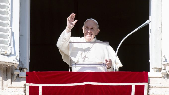 Papa Francesco: le tre vie per la pace