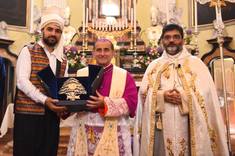 L'Arcivescovo nella chiesa di Santa Maria della Sanità in occasione di una celebrazione con la comunità maronita nel luglio 2019