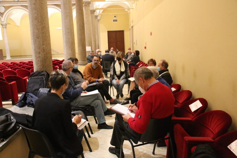 Un incontro di formazione dei Gruppi Barnaba (foto Ac Milano)