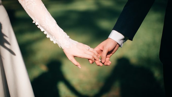 Felici nell'amore: a Tavernerio ritiro spirituale per coppie di sposi