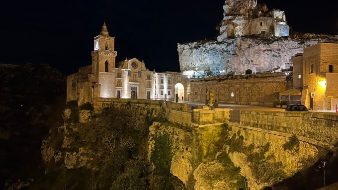 matera-di-notte