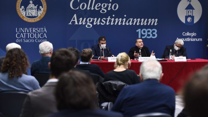 L’Arcivescovo agli universitari: «Siate cristiani nel nostro tempo»