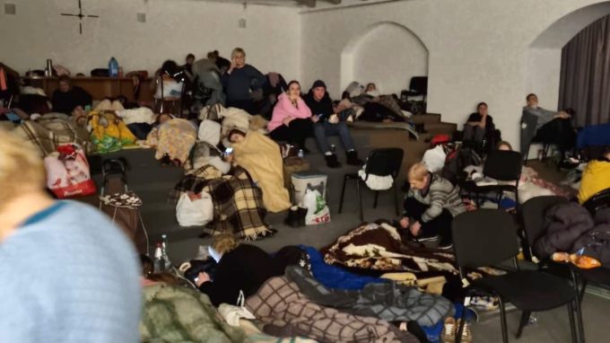 «Caritas e famiglie in aiuto dei profughi»