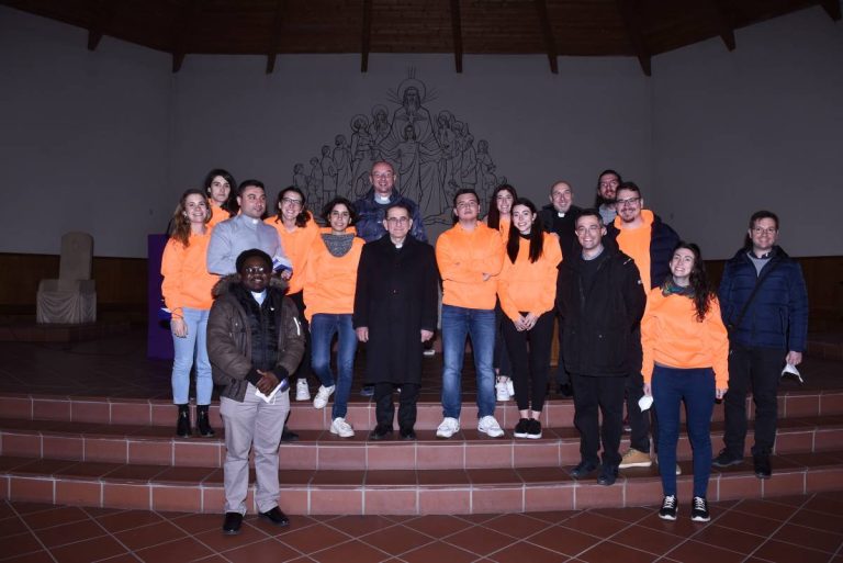 Foto di gruppo al termine della serata di Peschiera Borromeo
