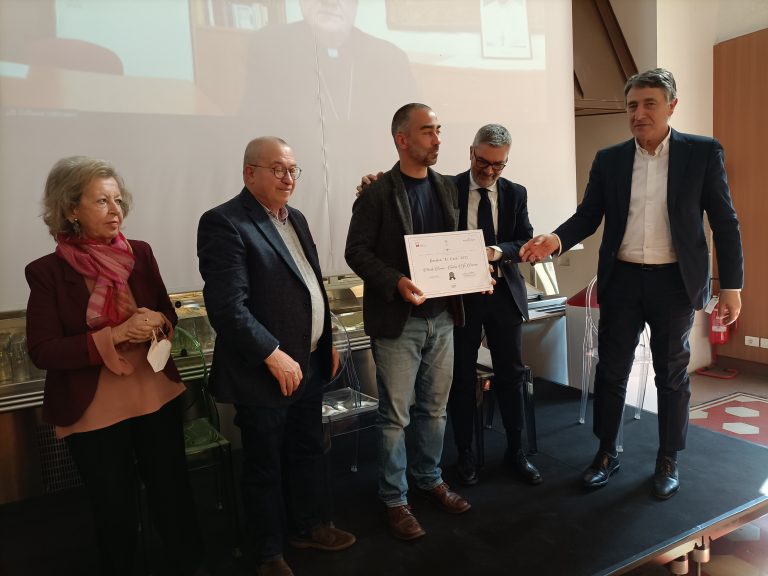 il momento della premiazione di Nicola Russo