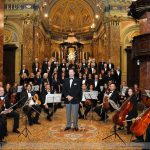 Coro e Orchestra Amadeus diretti dal maestro Cavallaro (foto Valerio Bedino)