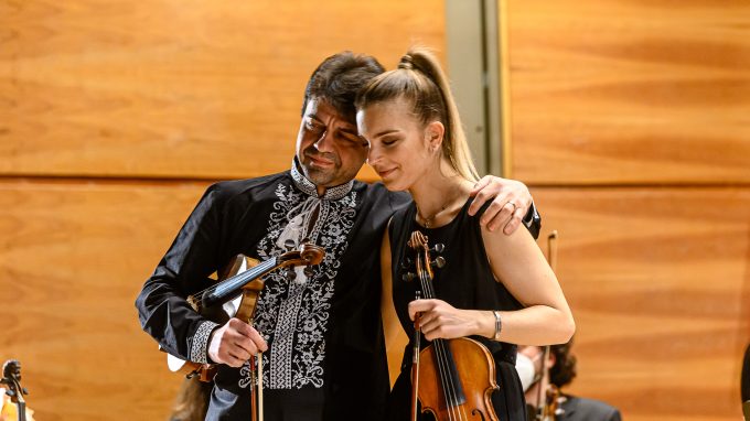 Ksenia e Oleksandr, due violini per la pace e per la vita