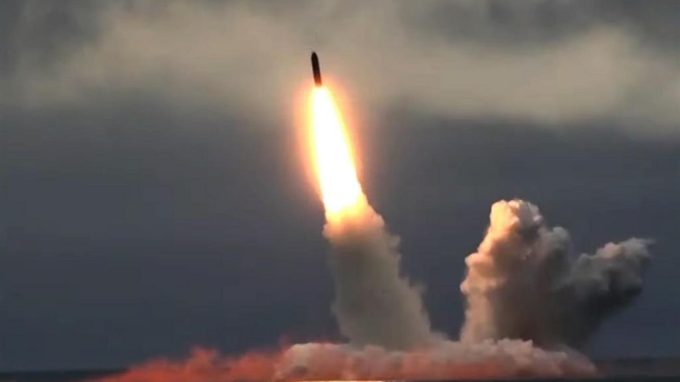 Le realtà cattoliche: «Armi nucleari, l’Italia non diserti Vienna»