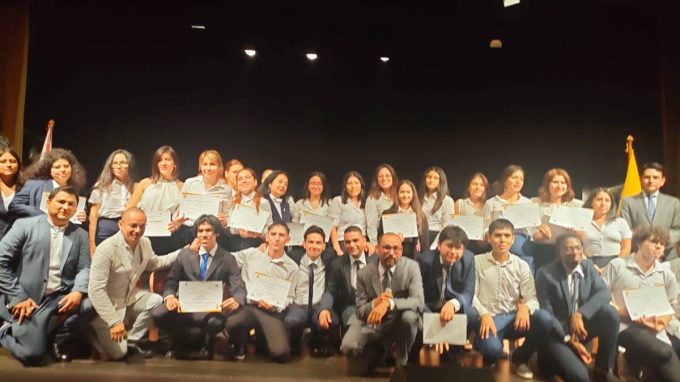 Fe y Alegria apre le porte dell’università