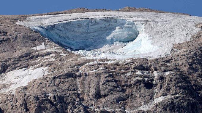 Marmolada, non solo il governo «deve riflettere»