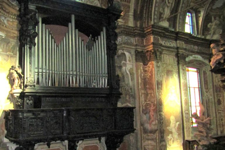 L'organo della Basilica di San Vittore