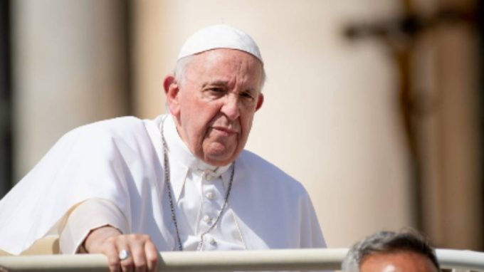 Il Papa: «Parlare con il cuore aiuta la pace»