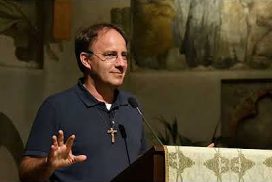 A “passeggio” dove Dio respira di nascosto: «La storia infinita»