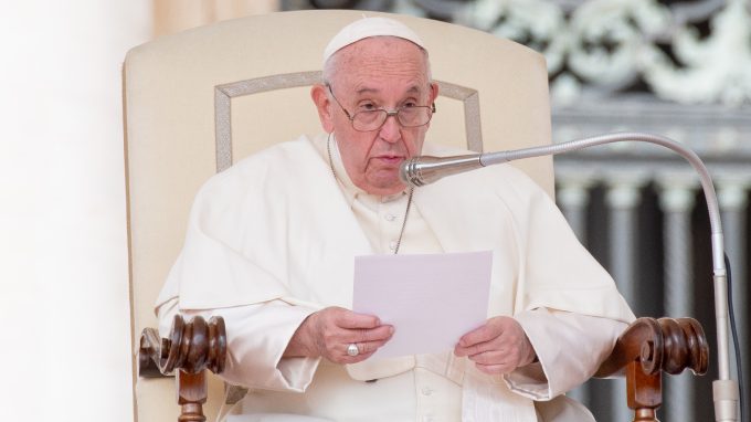 Papa Francesco: «La guerra è un errore e un orrore»