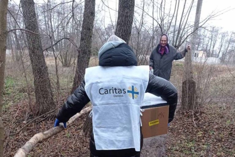 Volontari Caritas in azione