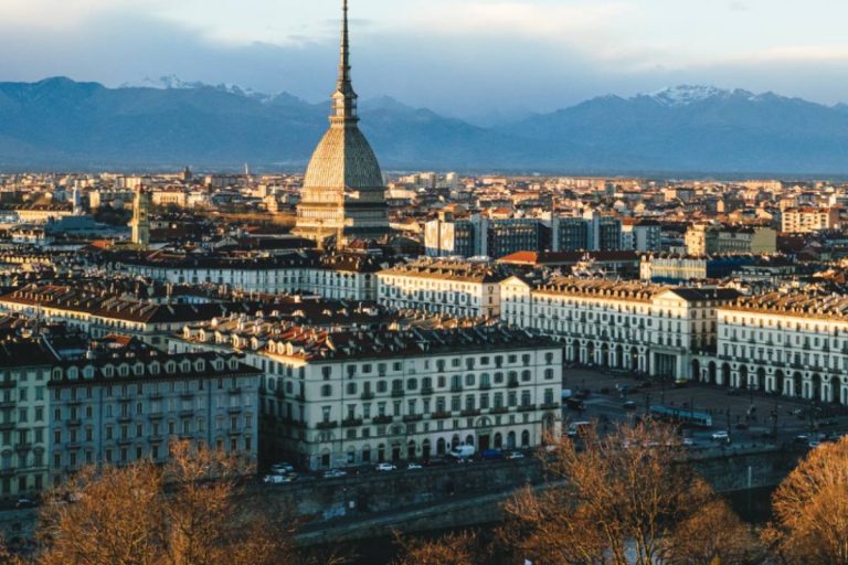 Panoramica di Torino con la Mole