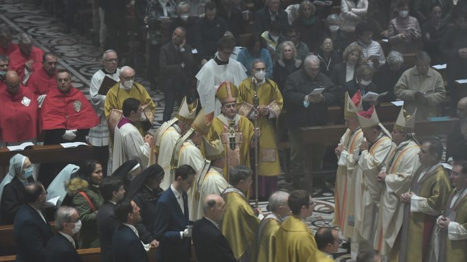 «Come ai tempi di San Carlo, avanti insieme, ognuno con la propria missione»