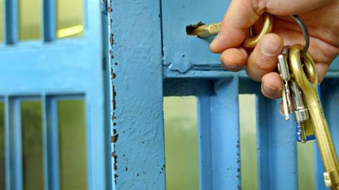 Due operatrici sanitarie in carcere indagate, «preoccupazione» dell’Osservatorio