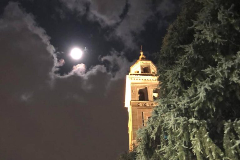 Il campanile del Santuario di Saronno