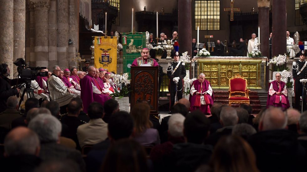 L'Arcivescovo durante il Discorso alla Città