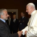 Salvatore Mazza con Benedetto XVI (foto Siciliani / Gennari / Sir)