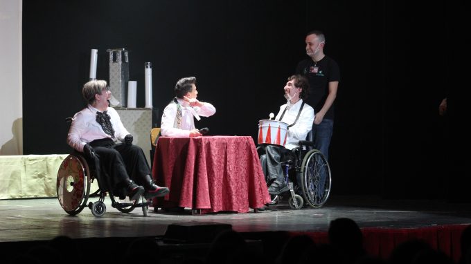 Spettacolo benefico al Manzoni di Monza