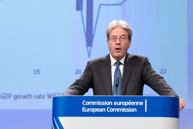 Il commissario europeo per gli affari economici Paolo Gentiloni