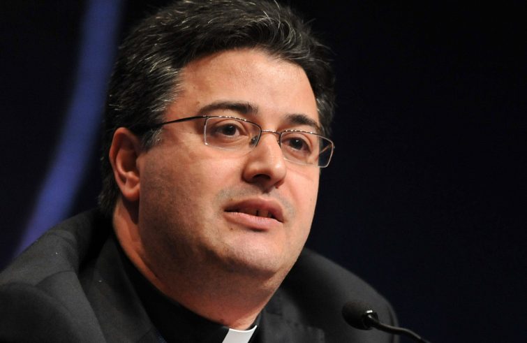 Don Armando Matteo (foto Agensir)