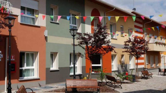 Monza, presentazione di un libro di poesie scritte dai residenti del Paese Ritrovato