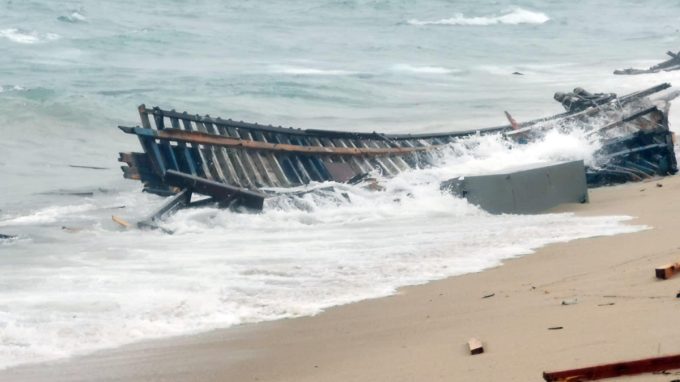 Castagna: «Non dobbiamo abituarci alle tragedie del mare»