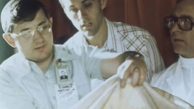 La Sindone di Torino, la tesi medievale