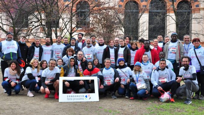 Alla Milano Marathon Farsi Prossimo corre per la salute mentale