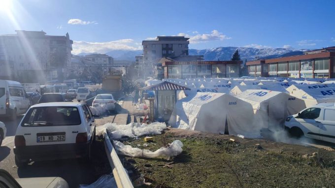 Un campo sfollati in Turchia (foto Caritas)