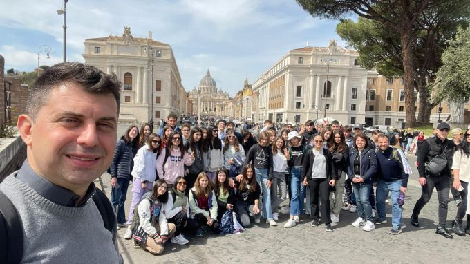Pellegrinaggio 14enni a Roma: camminare insieme alla ricerca dei testimoni
