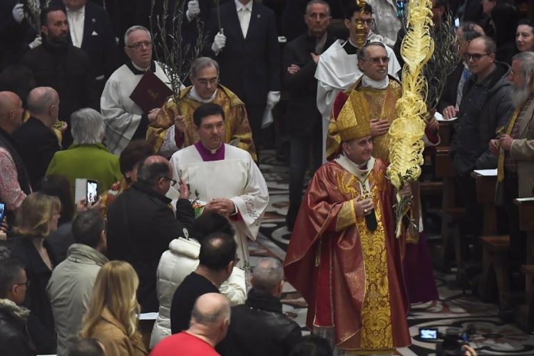 L'Arcivescovo Delpini in Duomo per la domenica delle Palme