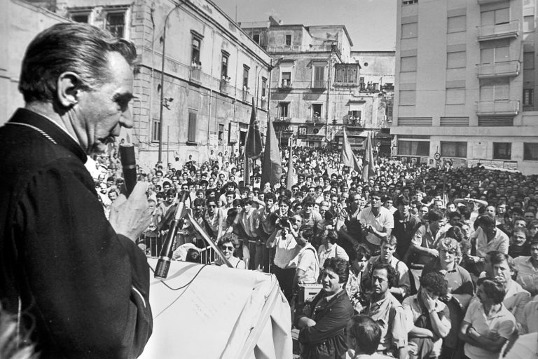 TORREANNUNZIATA: STRAGE  SANT'ALESSANDRO.  MANIFESTAZIONE ANTICAMORRA CON DON RIBOLDI