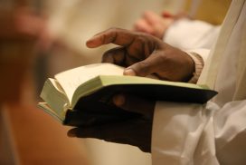 Milano, ritiri spirituali alla domenica con mons. Stercal e le Suore della Riparazione