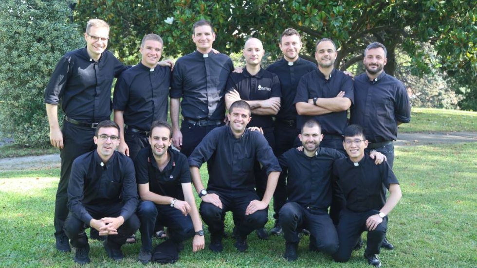 tutti ordinandi 2023 IMG_9637 Ordinazioni Fraternità San Carlo 2023