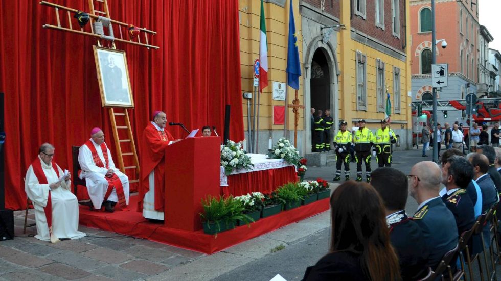 L'Arcivescovo durante l'omelia (foto Agenzia Fotogramma)