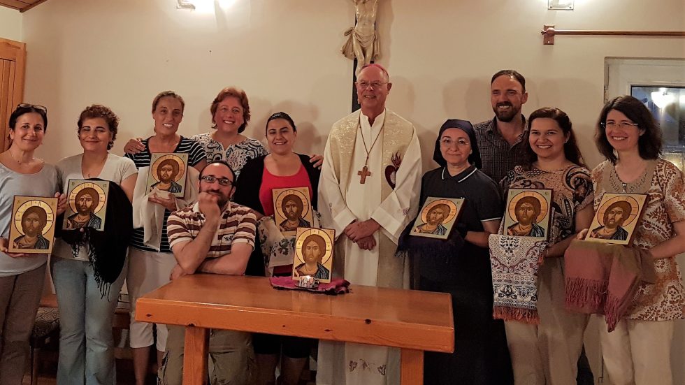 I partecipanti a un corso di di iconografia in Cappadocia insieme al Vicario apostolico dell'Anatolia monsignor Paolo Bizzeti