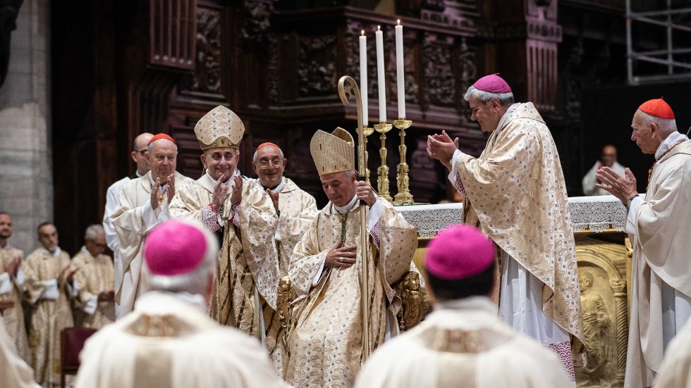 Le immagini dell'insediamento e della messa di monsignor Giovanni