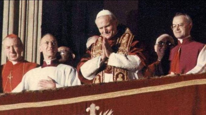 Milano, in Sant'Ambrogio appuntamento di preghiera nella memoria di San Giovanni Paolo II