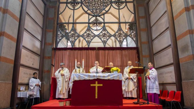 L’Arcivescovo: «Non cediamo a disperazione e solitudine, nulla ci separerà da Cristo»