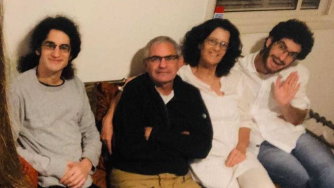 «Nel kibbutz della strage anche i miei genitori, di loro non so più nulla»