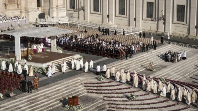 Papa Francesco: «Chiesa dalle porte aperte a tutti»