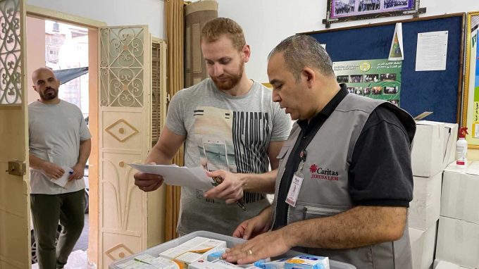 La Caritas di Gaza: «La priorità è sopravvivere, poi ricostruiremo le nostre case»