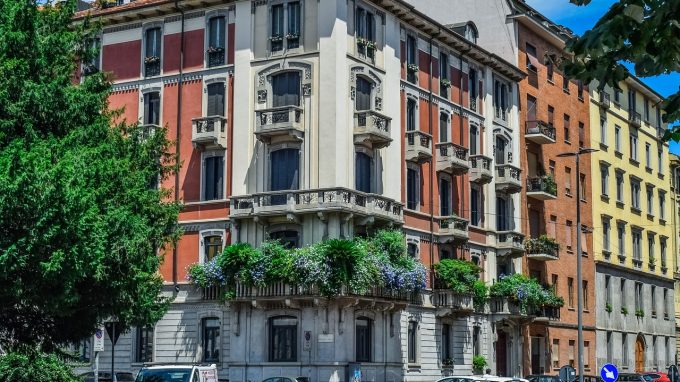 Milano, le case ci sono ma i giovani non abitano più qui: perchè?