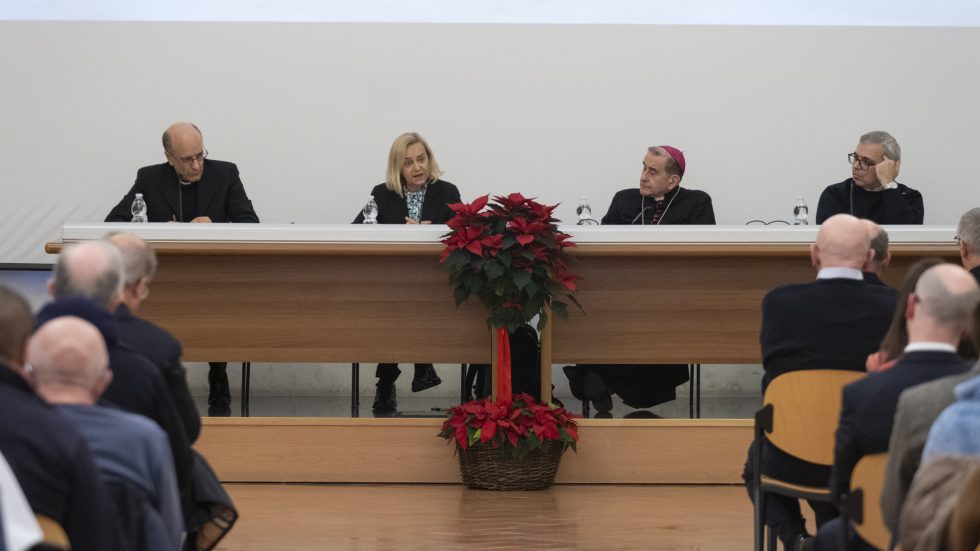 Facoltà teologica via cavalieri del santo sepolcro 3. Inaugurazione dell’anno accademico. Milano, inaugurazione dell'anno accademico della facoltà teologica in via cavalieri del santo sepolcro 3. Nella foto Massimo Epis, Donatella Sciuto, Mario Delpini, Gabriele Cislaghi (foto Agenzia Fotogramma)